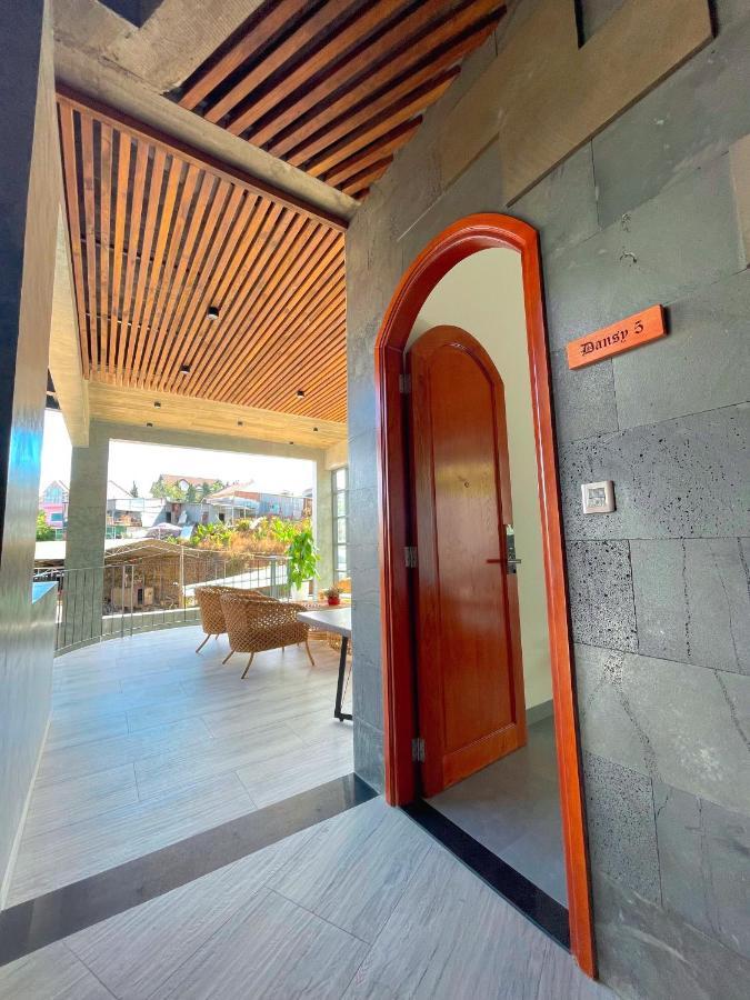 Tournesol Villa Dalat Екстериор снимка