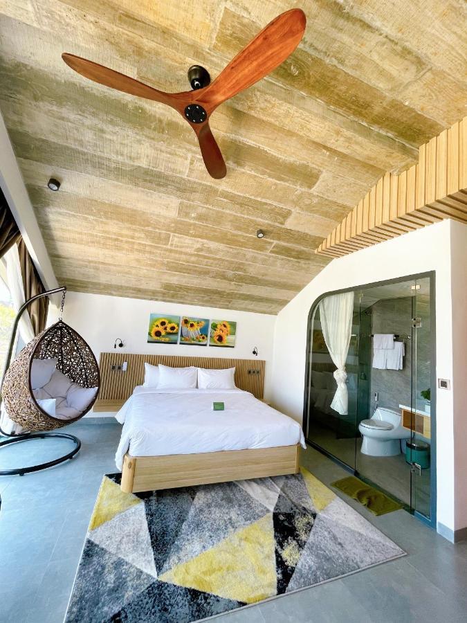 Tournesol Villa Dalat Екстериор снимка